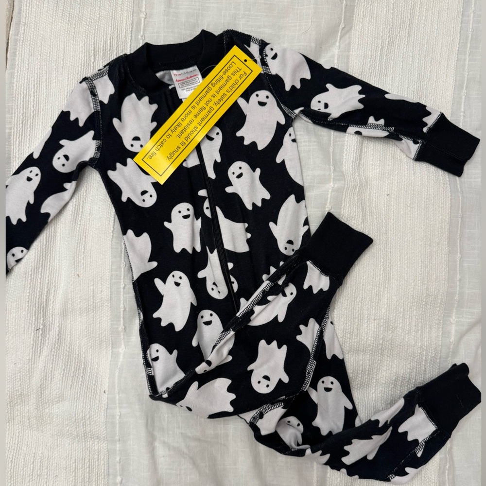 Hanna Andersson Black and White Ghost Kids Footie